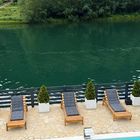 Vikendica Kano Tatil Evi Zdrijelo