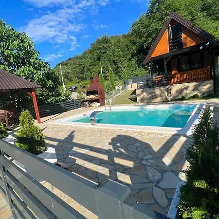 Tatil Evi Vikendica Kano *